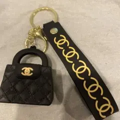訳ありです。CHANEL ロゴ ミニバッグ キーホルダー ノベルティ 非売品