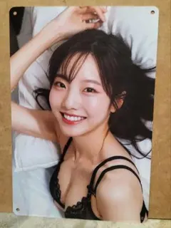 アルミ製看板　　女性Marin新品