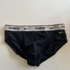 NIKE ナイキ　メンズビキニ　L(M) 黒　ビキニブリーフ　男性ブリーフ　下着のサムネイル