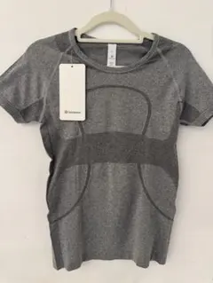 2026年最新】lululemon トップスの人気アイテム - メルカリ