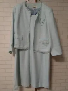 美品 ジャケットとドレスのセット　同ブローチ付　卒業式　入学式　セレモニースーツ