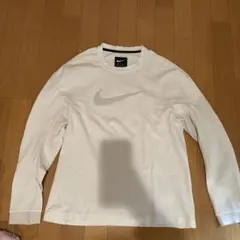 Nike ホワイト ロングスリーブ トレーナー