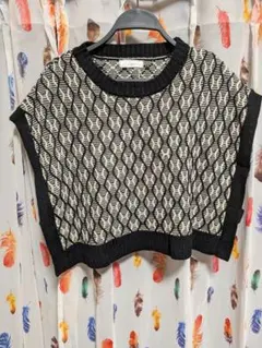 新品☆タグ付き 葉模様オーバーサイズニットベスト L しまむら ブラック系