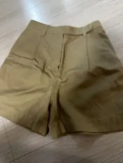 美品】BRUNELLO CUCINELLI ショートパンツ 茶系 シルク 38 - メルカリ