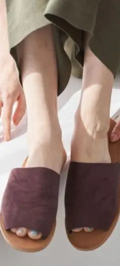 スエードライク　スライドフラットサンダル　coen