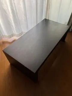 焦茶の長方形木製センターテーブル