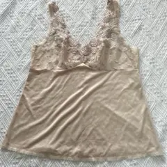 ワコール　ベージュ 花柄レースキャミソール　85
