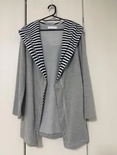 CECIL McBEE グレー ストライプフード カーディガン