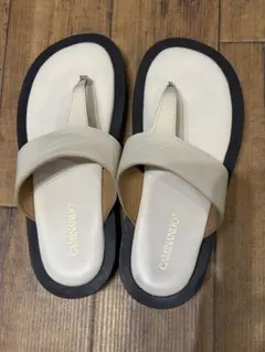 CAMINANDO トングサンダル ホワイトのサムネイル