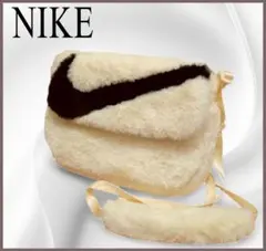 NIKE もこもこ ショルダーバッグ アイボリー/ブラック