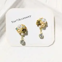 D-105　ハンドメイド☆ビジューピアス／イヤリング