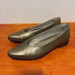 ❀美品 フィットフィット ゴールド パンプス 23.5cmのサムネイル