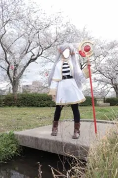 美品＆新品 葬送のフリーレン コスプレ 衣装 セット済みウィッグ 杖