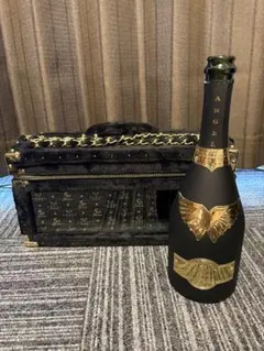 エンジェルシャンパン ホワイトデー限定 ファーケースと空き瓶セット