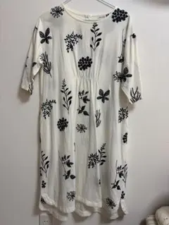 lilou&lily 花柄刺繍 五分袖　ワンピースのサムネイル