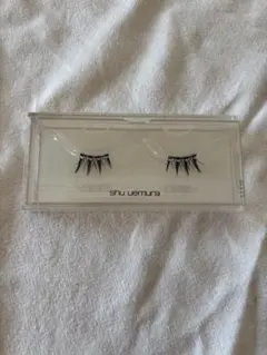 shu uemura ミニ ダイヤモンド つけまつげのサムネイル