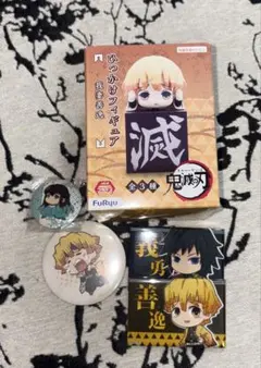 鬼滅の刃　ひっかけフィギュア　缶バッジ