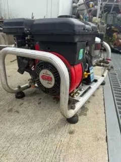 丸山製作所 高圧洗浄機 MSW1211YS 本体 丸山製作所 高圧洗浄機 MSW1211YS 本体 - メルカリ