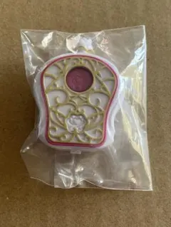プリキュア コンパクトミラー ガチャガチャ