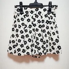 花柄ショートパンツ　マジェスティックレゴン・ダズリン・イング・エブリン・リズリサ