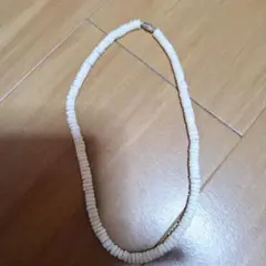 最終値下げ。ホワイトビーズネックレス