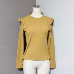 ウィルセレクション オーガンジー リボン フリル リブ トップス マスタードのサムネイル