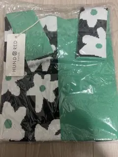 HUNDRED ニットバック　花柄