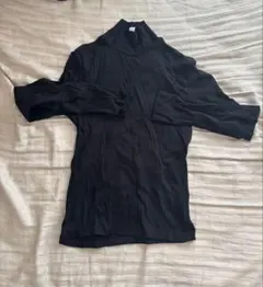 ブラック タートルネック インナー