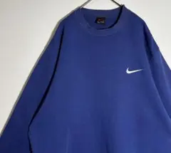 NIKE ナイキ　ワンポイント刺繍ロゴ　スウッシュ　スウェット