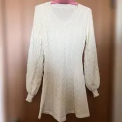 ホワイト Vネック ケーブルニット ロングワンピース