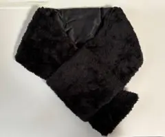 黒いファー素材マフラー　レディース