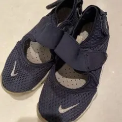 Nike ネイビー エアリフト　19㎝