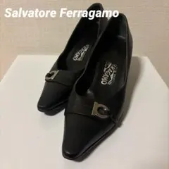 サルヴァトーレ フェラガモ ブラックパンプス 5M 22.5cm