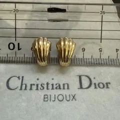 Christian Dior クリスチャンディオール　イヤリング　ゴールド　美品のサムネイル