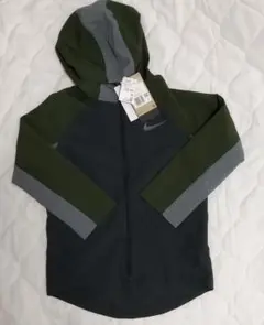 (新品)タグ付☆ ナイキ 軽量 ブレーカー 130サイズ XS