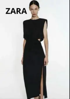 ZARA カットアウトディテール入りミディ丈ワンピース