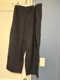 GU ブラック　パンツ　ズボン　ボトムス