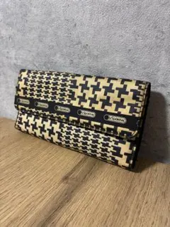 レスポートサック LeSportsac 長財布 千鳥格子柄 多機能のサムネイル