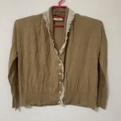 MELROSEフリル付きベージュ長袖カーディガンのサムネイル