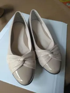 フワラク　パンプス　25cm　防水加工