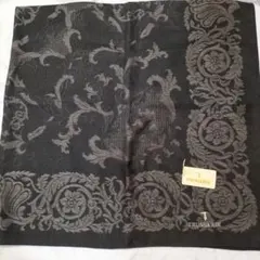 TRUSSARDI 花柄　大判ストール ブラック