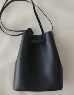 無印良品　ヌメ革　巾着バッグ　ブラック