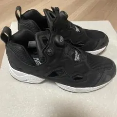 【新品未使用】リーボック スニーカー ポンプフューリー  黒＆白　26.5cm
