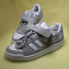 ☆adidasアディダス レディースフォーラムロー シューズ　 25.0ⅽⅿ