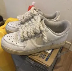 Nike Air Force 1 ローカット ホワイト スニーカーのサムネイル