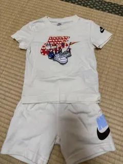 Nike Tシャツとショートパンツセット