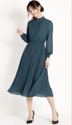 ユニバーバルミューズ　ロングワンピース　オケージョン