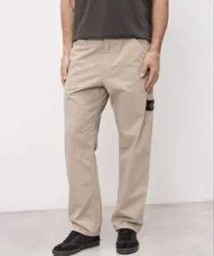 【国内正規品】定価8万超 STONE ISLAND 最新作 ワイドカーゴ W31のサムネイル