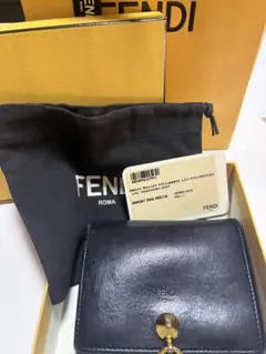FENDI 二つ折り財布 ブラック レザー