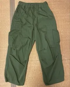 オリーブグリーン カーゴパンツ